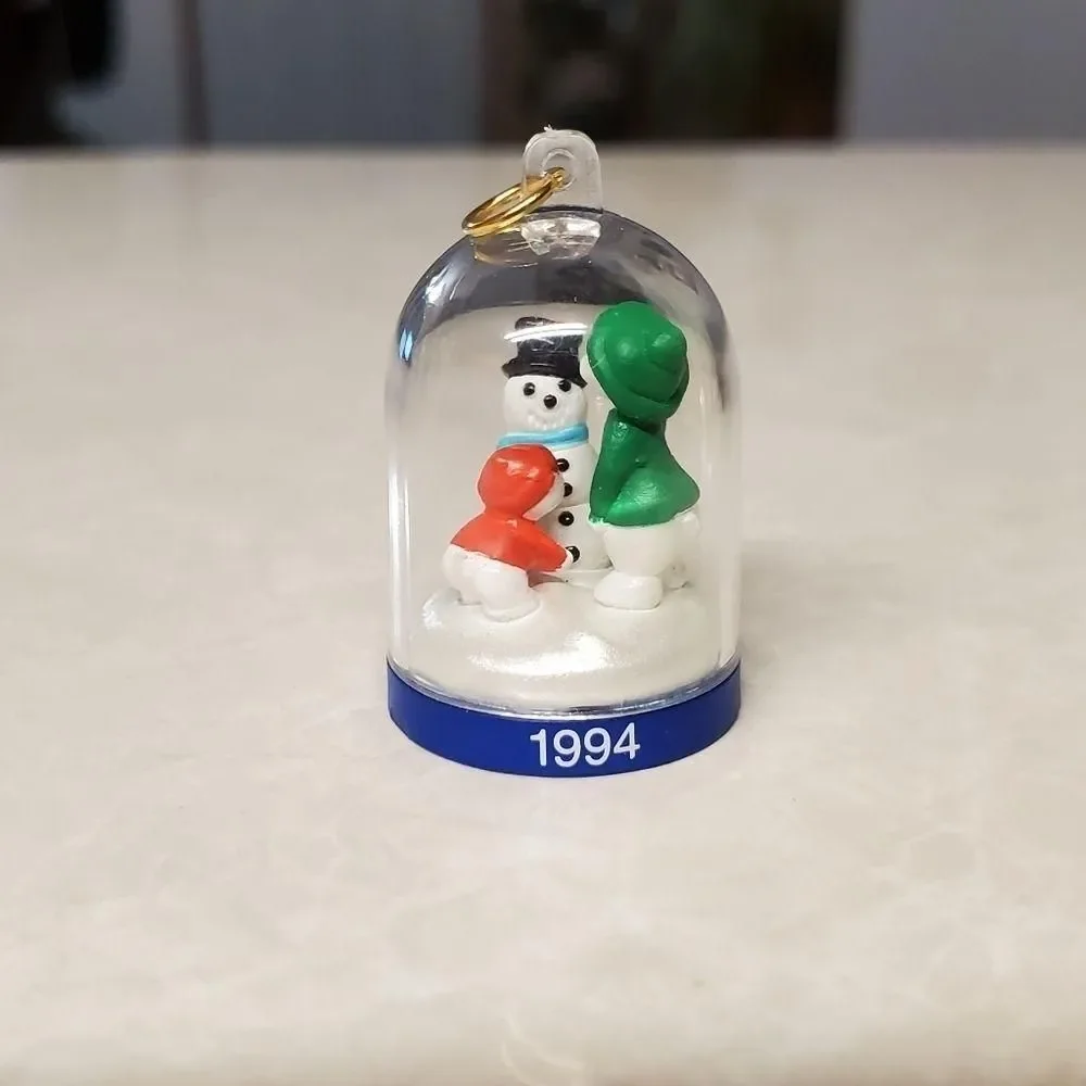 1993 & 1994 Hallmark Keepsake Ornament Collectors Series The Bearymores Mini Lot